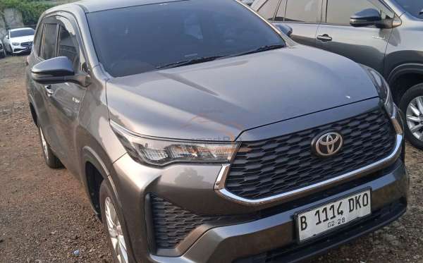 TOYOTA INNOVA ZENIX G