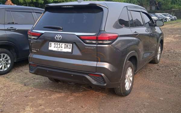 TOYOTA INNOVA ZENIX G