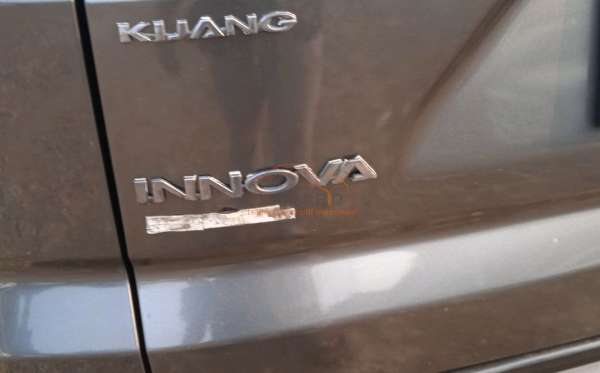 TOYOTA INNOVA ZENIX G