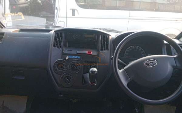 DAIHATSU GRAN MAX BLIND VAN