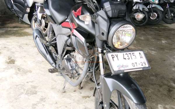HONDA CB 150 Verza