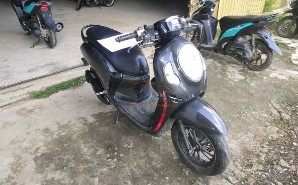 HONDA  SCOOPY