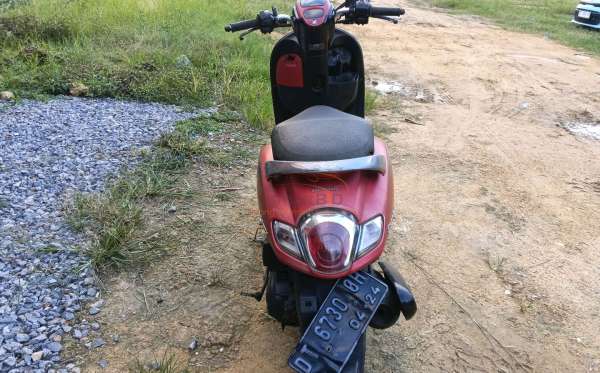 HONDA SCOOPY PRESTIGE