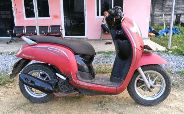 HONDA SCOOPY PRESTIGE