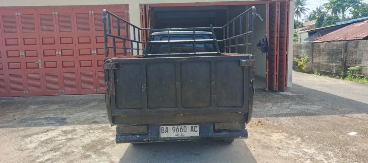 MITSUBISHI L 300