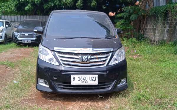 TOYOTA  ALPHARD  2.4