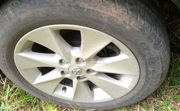 TOYOTA  ALPHARD  2.4