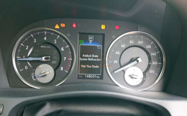 TOYOTA ALPHARD 2.5 G