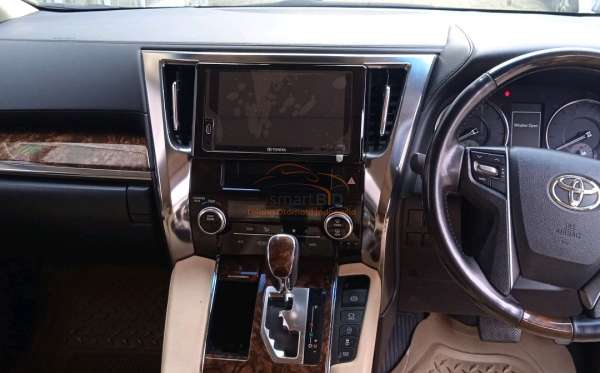 TOYOTA ALPHARD 2.5 G