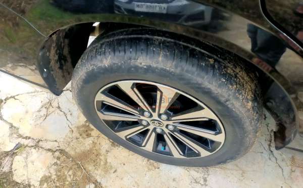 TOYOTA AVANZA 1.5 G