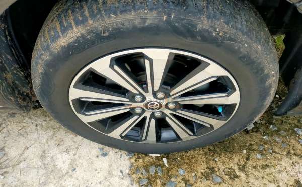 TOYOTA AVANZA 1.5 G