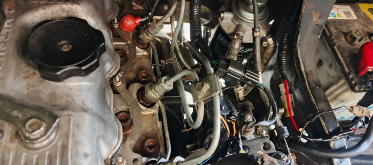 MITSUBISHI L 300