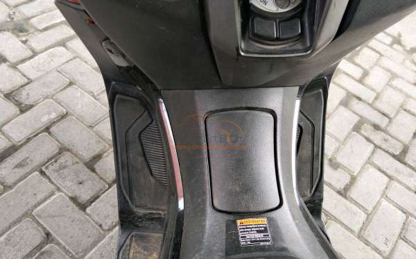 YAMAHA NMAX 155