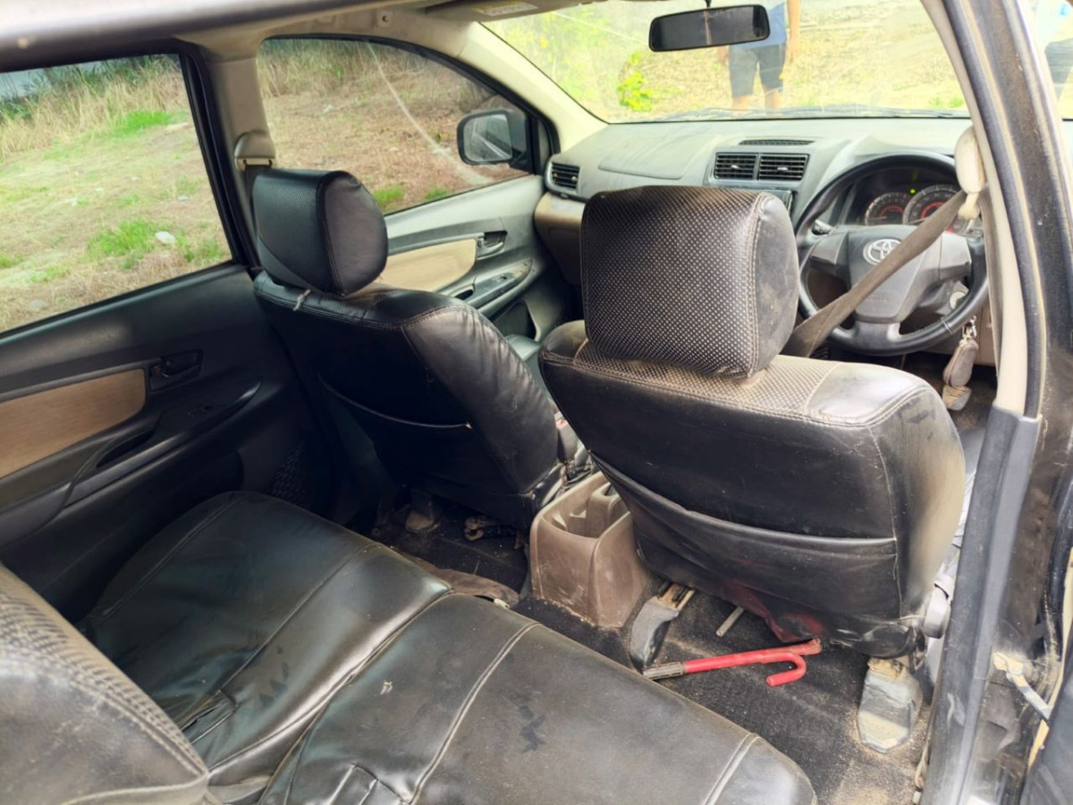 TOYOTA  AVANZA  1.3 E