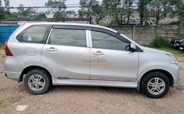 DAIHATSU XENIA 1.3 X