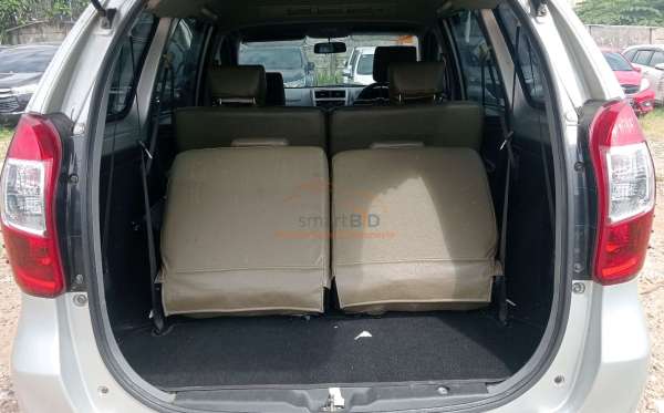 DAIHATSU XENIA 1.3 X