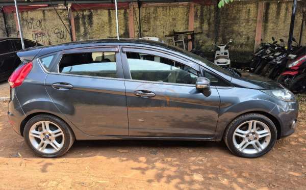 FORD FIESTA1.6L AT S