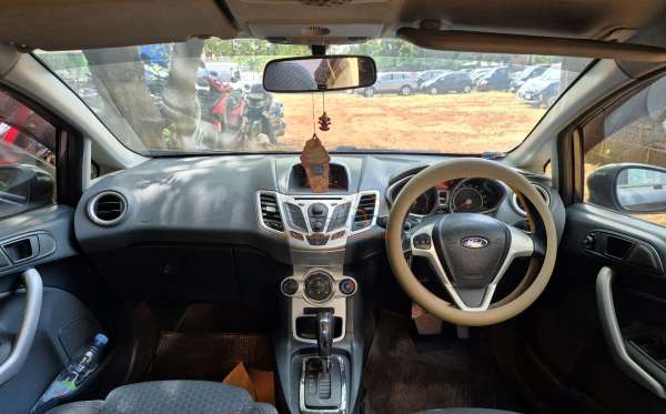 FORD FIESTA1.6L AT S