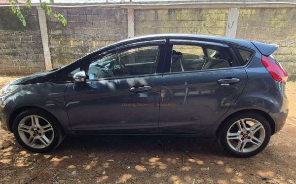 FORD FIESTA1.6L AT S