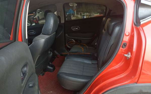 HONDA HRV RU1 1.5 E