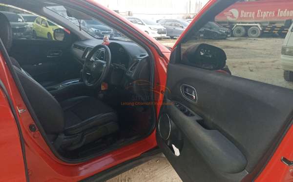HONDA HRV RU1 1.5 E