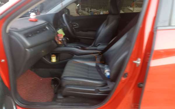 HONDA HRV RU1 1.5 E