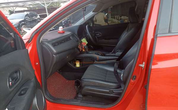 HONDA HRV RU1 1.5 E