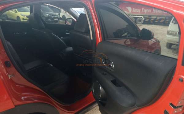 HONDA HRV RU1 1.5 E