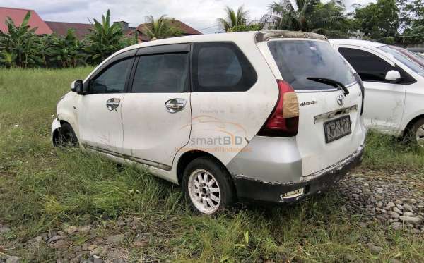 TOYOTA AVANZA