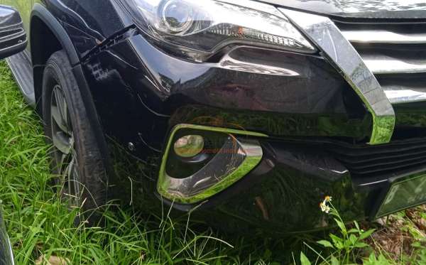 TOYOTA  FORTUNER  2.4 VRZ