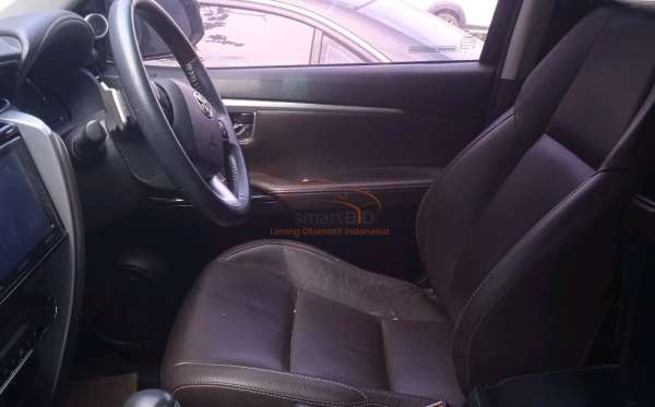 TOYOTA  FORTUNER  2.4 VRZ