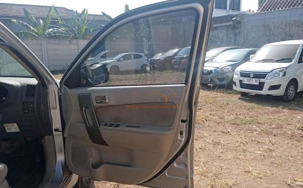 TOYOTA RUSH 1.5 G A/T