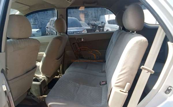 TOYOTA RUSH 1.5 G A/T