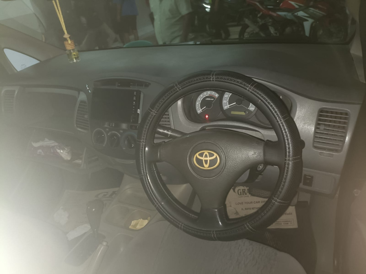TOYOTA  KIJANG  INNOVA G