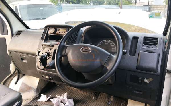 DAIHATSU GRAN MAX