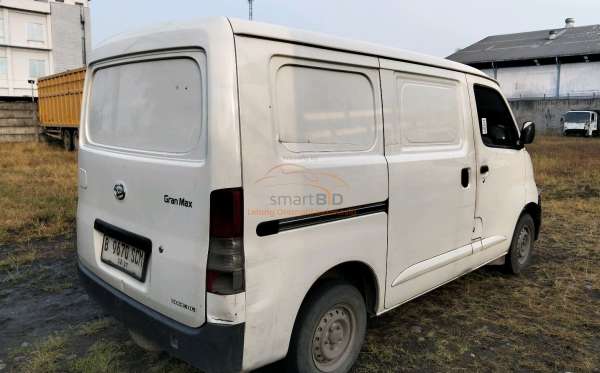 DAIHATSU GRAN MAX BLIND VAN