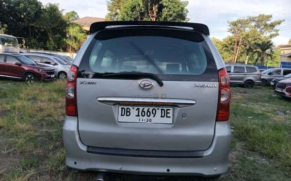 DAIHATSU  XENIA