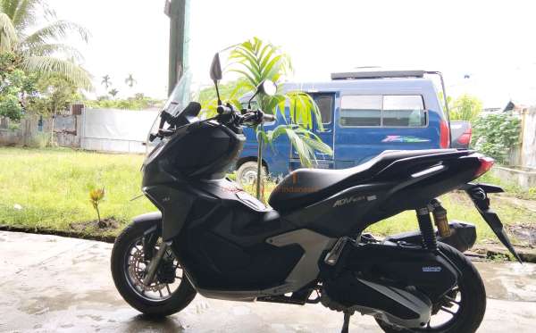 HONDA  ADV