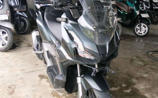 HONDA  ADV