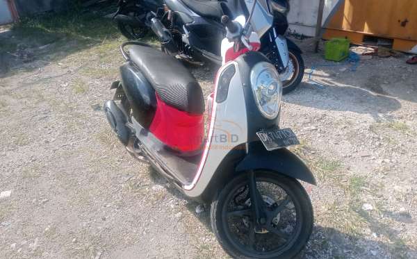 HONDA  SCOOPY