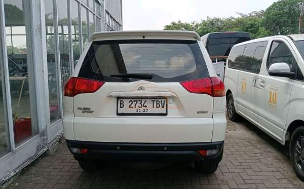 MITSUBISHI PAJERO SPORT 2.5 D EXCEED (4X2)
