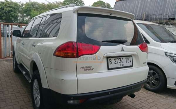 MITSUBISHI PAJERO SPORT 2.5 D EXCEED (4X2)