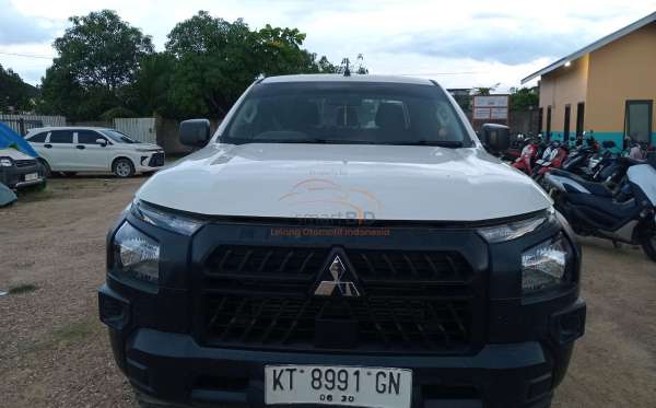 MITSUBISHI TRITON