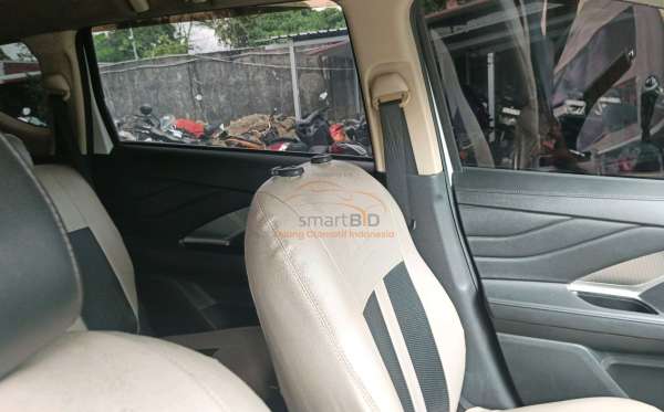 MITSUBISHI XPANDER