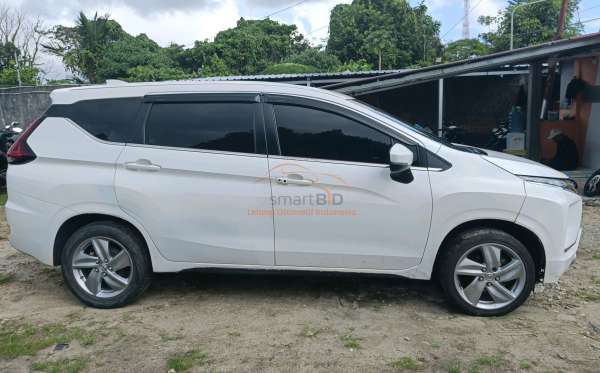 MITSUBISHI XPANDER
