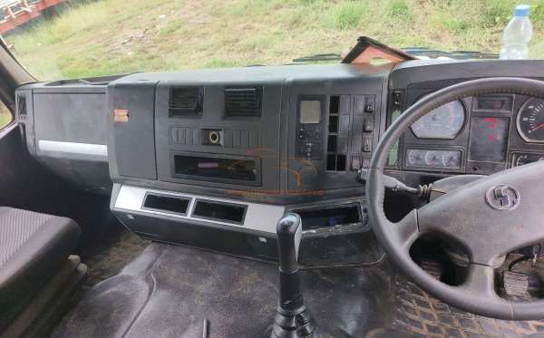 SHACMAN F3000 6X4