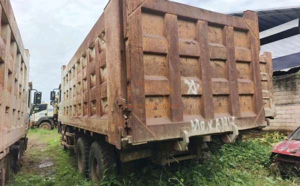 SHACMAN F3000 6X4