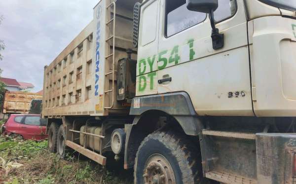 SHACMAN F3000 6X4