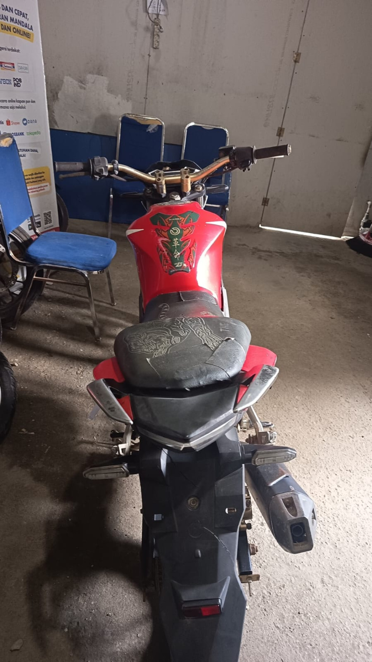 HONDA CB 150 R