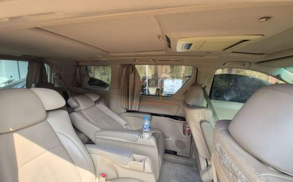 TOYOTA ALPHARD 2.4